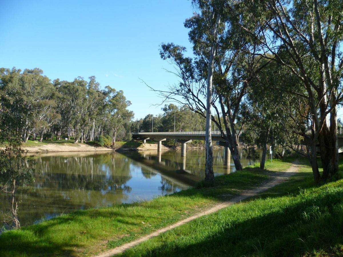 Birch Motel Tocumwal Exteriér fotografie